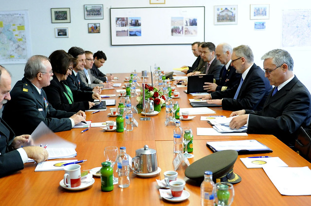 Susret ministra Božinovića sa slovenskom ministricom obrane Jelušič