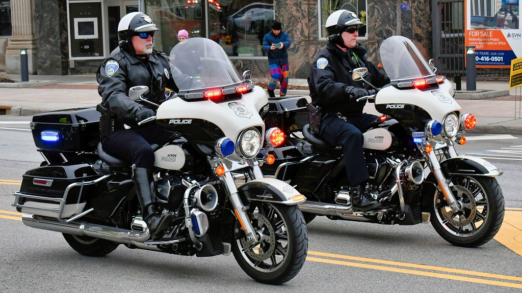 Akron Police Harley Davidson - Ohio