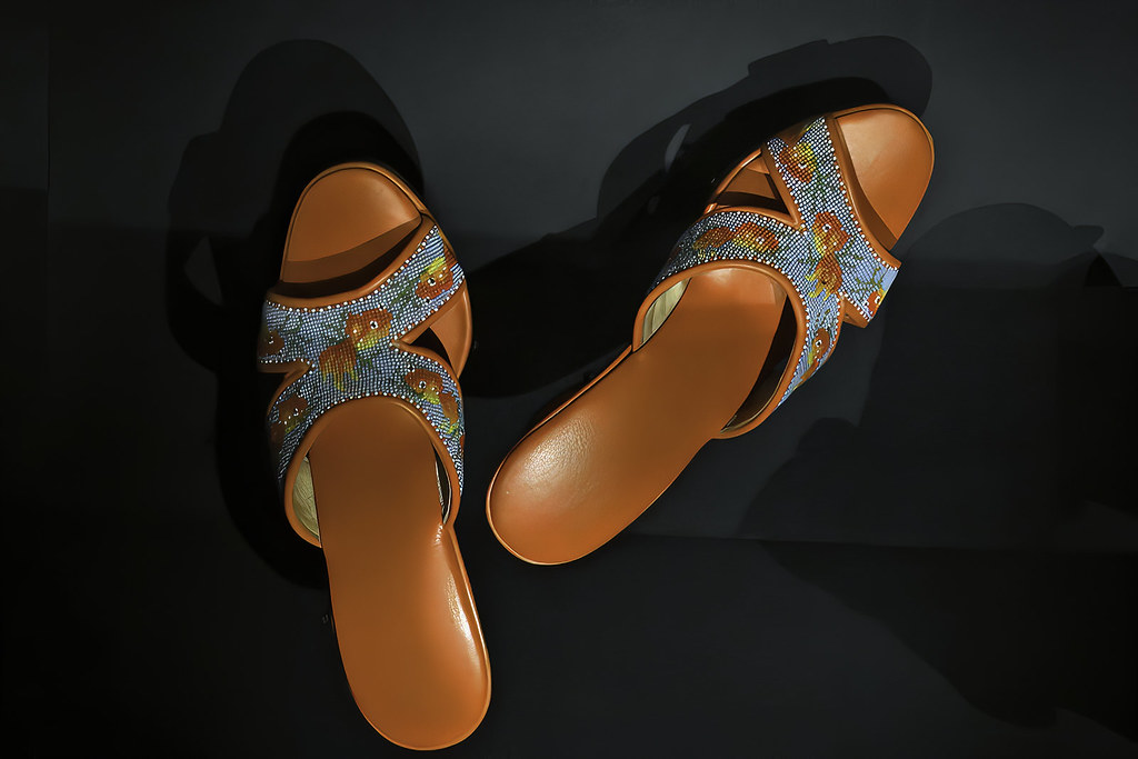Beaded Slippers | Display at the Peranakan Museum. | Choo Yut Shing ...