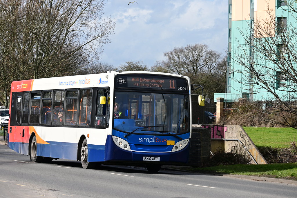 Stagecoach in Hull 24204 - FX10 AET