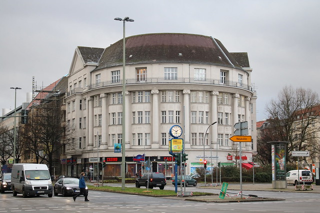 Berlin: Wohn- und Geschäftshaus Kaiserkorso 155 am Tempelhofer Damm 2