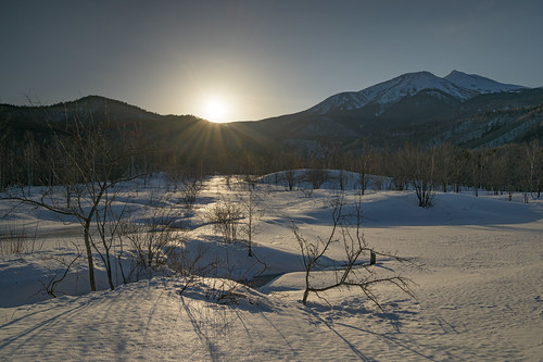 乗鞍高原53・Norikura Highland by anglo10, 松本市 長野県 japan 信州 乗鞍高原 高原 field 雪 snow 夕景 sunset 乗鞍岳 山 mountain