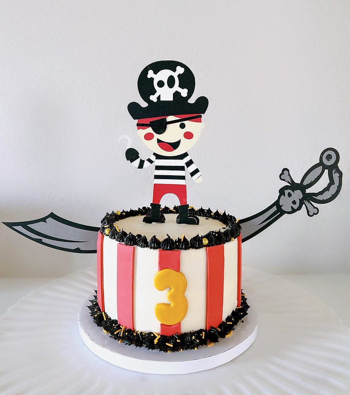 Cake by The Magical Spatula Bakery