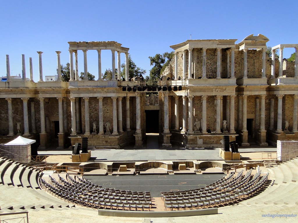 Photo copyright ' . $owner . '