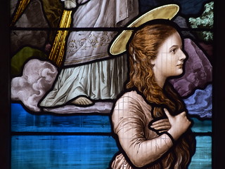 Memorial glass (detail) to Edith, Dorothea and Nona Day  (Zettler workshop of Munich, 1893)
