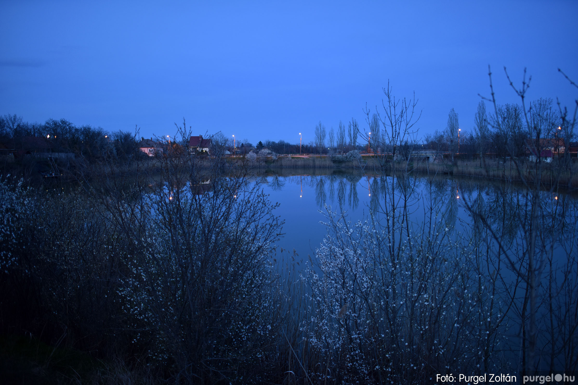 2023.03.19. 002 Esti fények a Kórógy-tó mentén - Fotó：PURGEL ZOLTÁN©.jpg