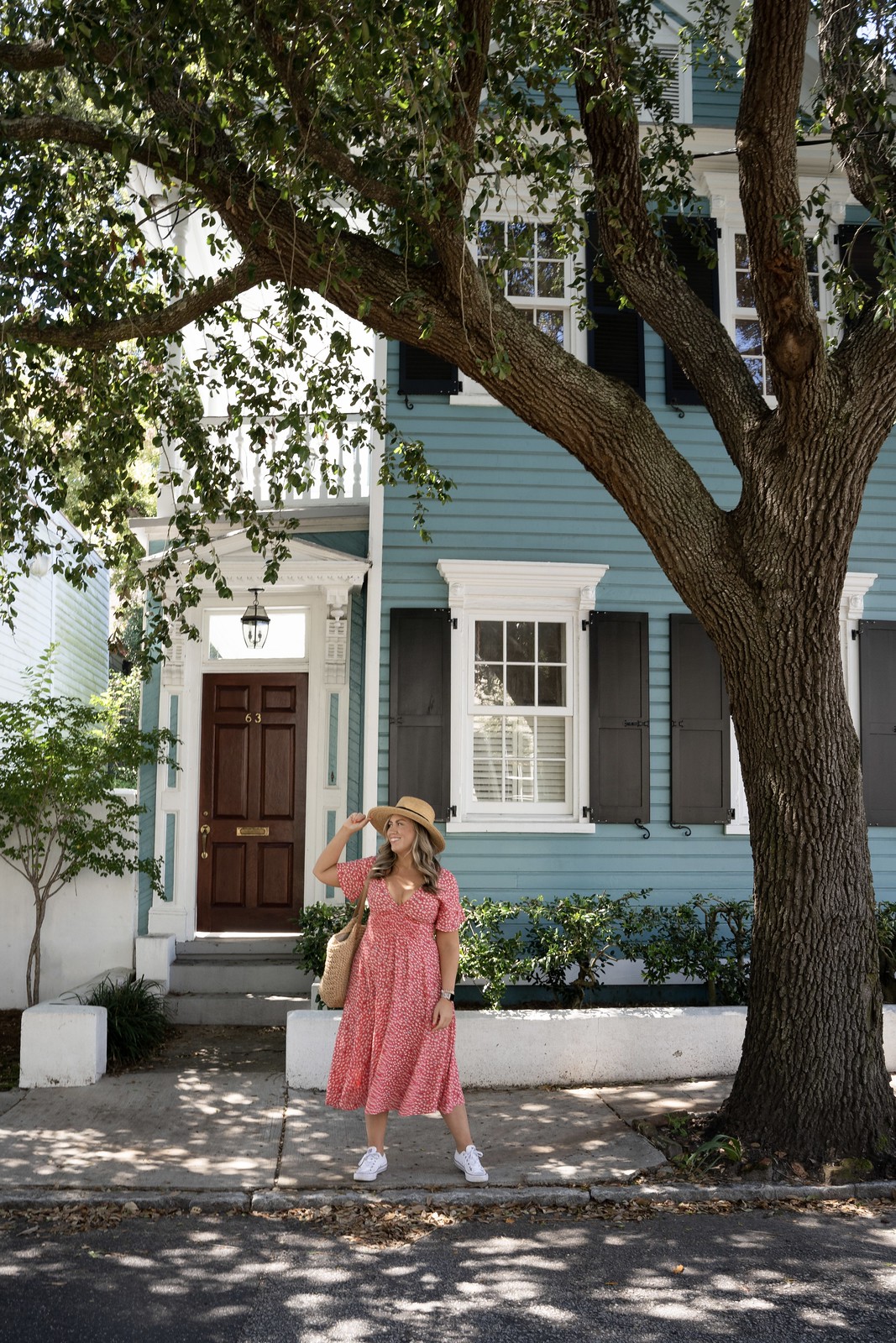 10 Things You Must Do in Charleston | Colorful Houses South of Broad | What to Do in Charleston South Carolina | Charleston Travel Guide | Top Things to do in Charleston | Best Things to Do in Charleston SC | What to See, Do & Eat in Charleston