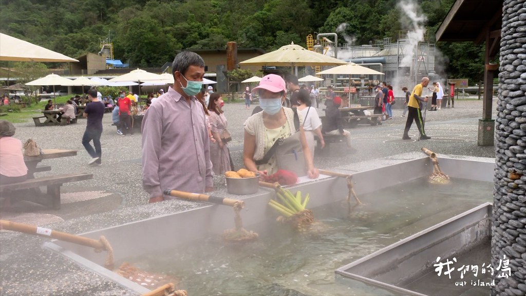 來到宜蘭清水，許多遊客會煮溫泉蛋和筊白筍等，卻沒注意到地熱電廠的存在。