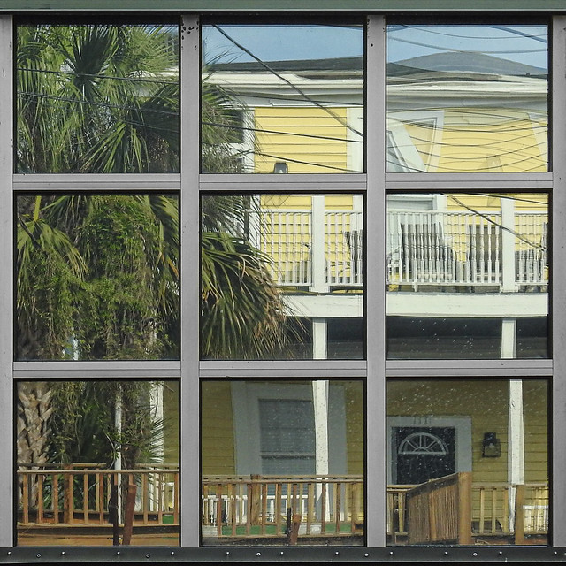 Reflection / window / house / Savannah Georgia
