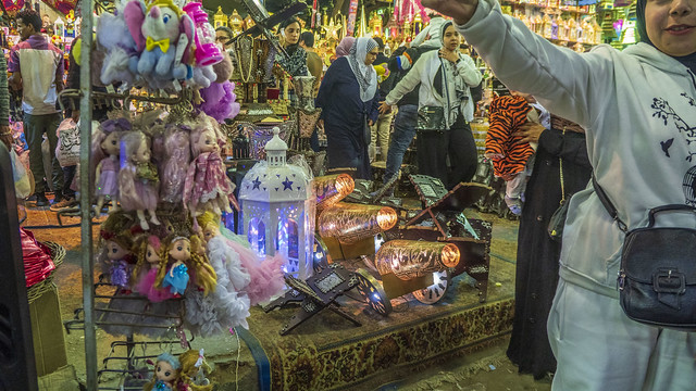 Ramadan decorations at Cairo's El-Sayeda Zeinab Market