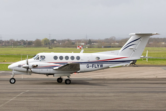 G-FLYW Beechcraft Super King Air 200