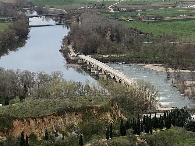 Rio Duero ,puente romano en Toro