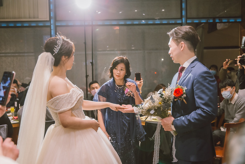 [婚禮攝影]俊霖秀宇 文定迎娶晚宴@ 宜蘭山多利飯店-最專業的團隊完成每場完美婚禮紀錄，拍的不只好更要快! #即拍即印