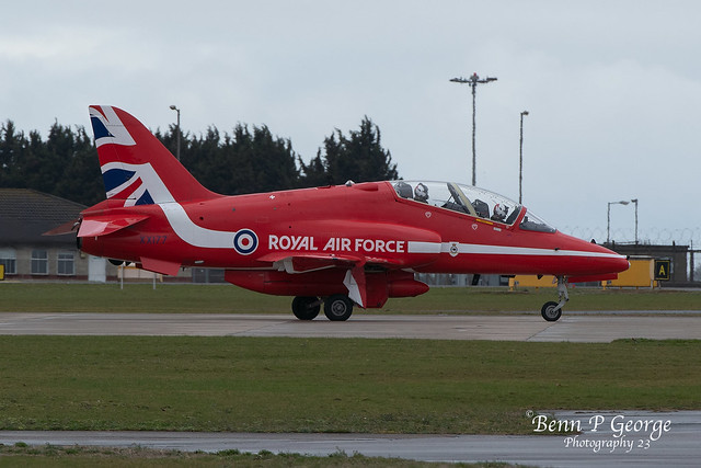 HAWK-T1-RED-ARROWS-XX177-1-3-23-RAF-WADDINGTON-(2)