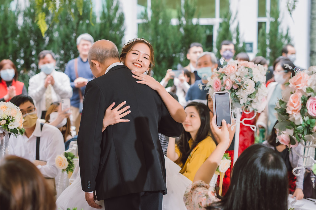 [婚禮攝影]培源于萱 婚禮@台北青青食尚花園會館-最專業的團隊完成每場完美婚禮紀錄，拍的不只好更要快! #婚禮拍立得