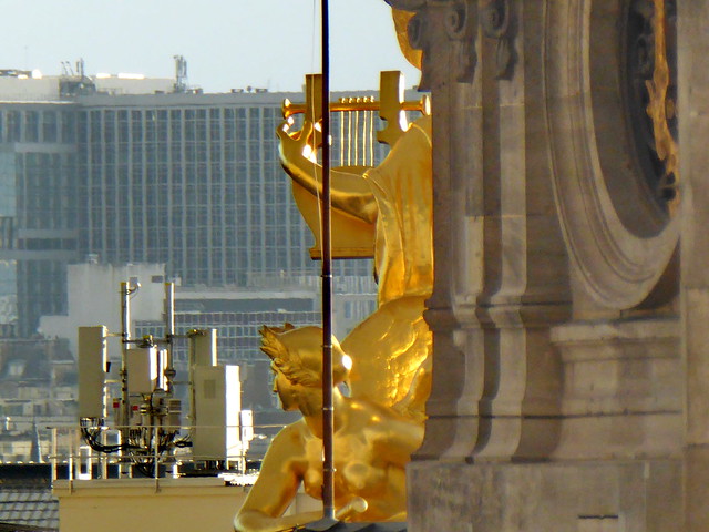 266 - Paris en Février 2023 - le toit de l'Opéra depuis la terrasse des Galeries-Lafayette