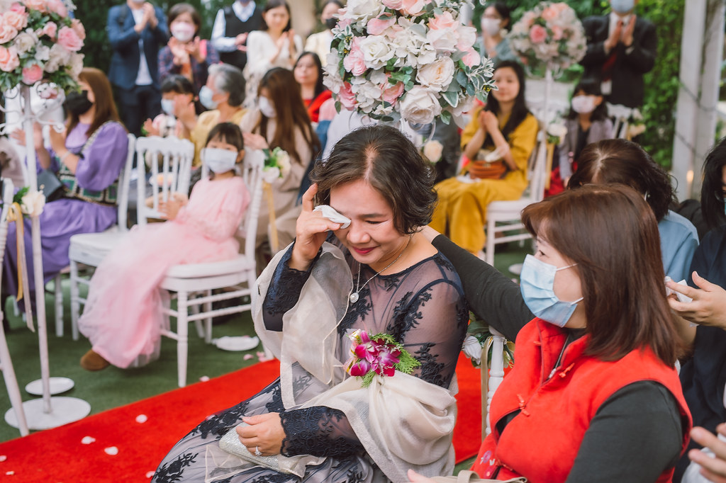 [婚禮攝影]培源于萱 婚禮@台北青青食尚花園會館-最專業的團隊完成每場完美婚禮紀錄，拍的不只好更要快! #婚攝作品
