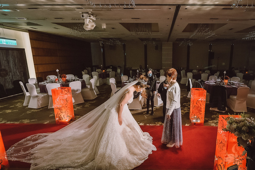 [婚禮攝影]鈞仁又慈 文定午宴@台北故宮晶華-最專業的團隊完成每場完美婚禮紀錄，拍的不只好更要快! #婚攝