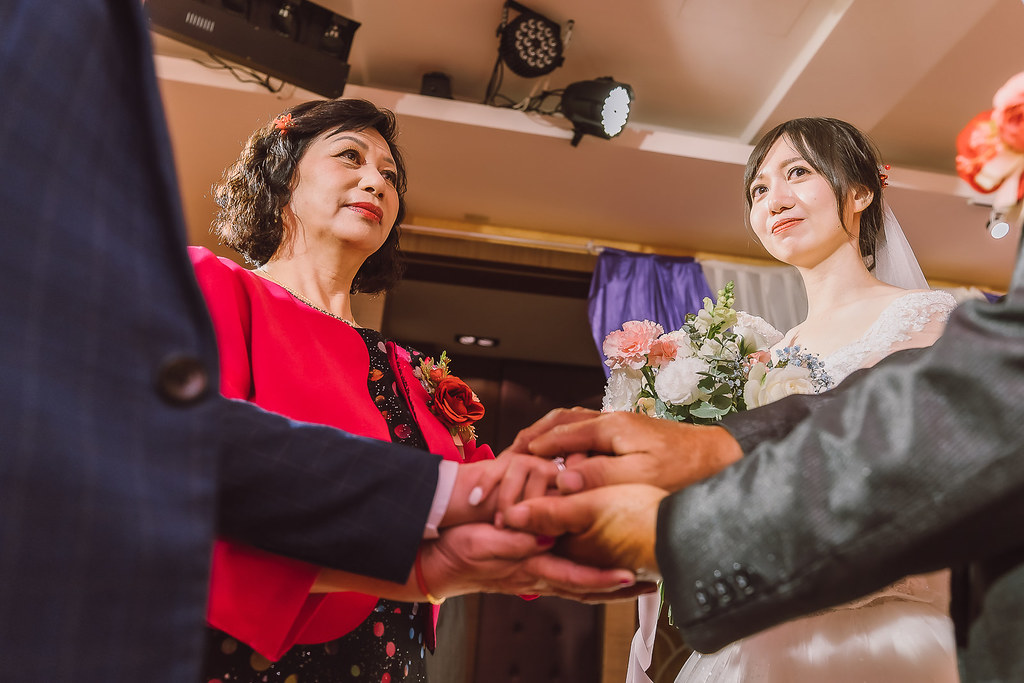[婚禮攝影]聖琮郁凰 儀式午宴@彰化藏鮮閣-最專業的團隊完成每場完美婚禮紀錄，拍的不只好更要快! #婚攝