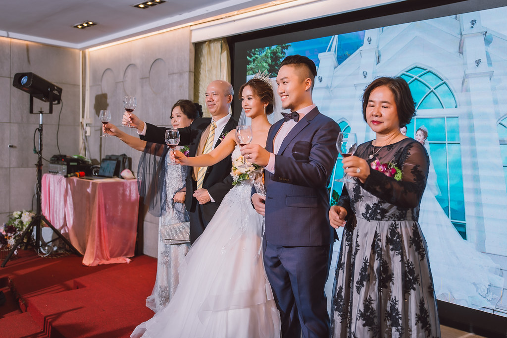 [婚禮攝影]培源于萱 婚禮@台北青青食尚花園會館-最專業的團隊完成每場完美婚禮紀錄，拍的不只好更要快! #婚攝推薦