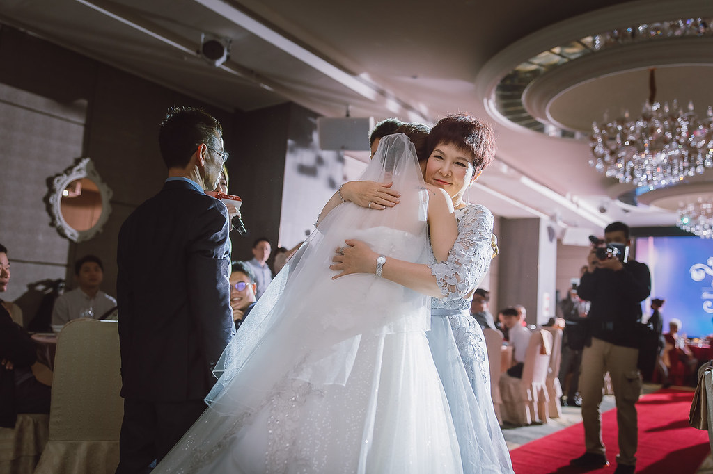 [婚禮攝影]昀達勝筑 迎娶午宴@ 台南雅悅-最專業的團隊完成每場完美婚禮紀錄，拍的不只好更要快! #即拍即印