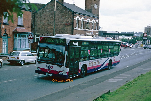 First Manchester 352 (W352 RJA)