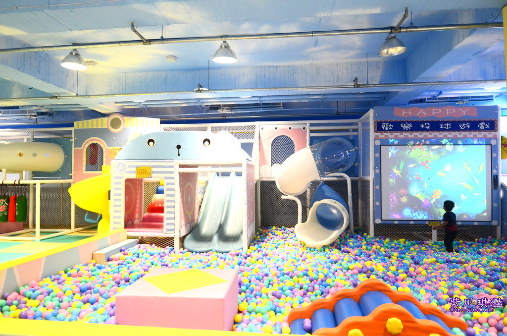 沖繩版墾丁 長灘休閒飯店 500坪室內親子遊戲 日本裸湯 賽車場13