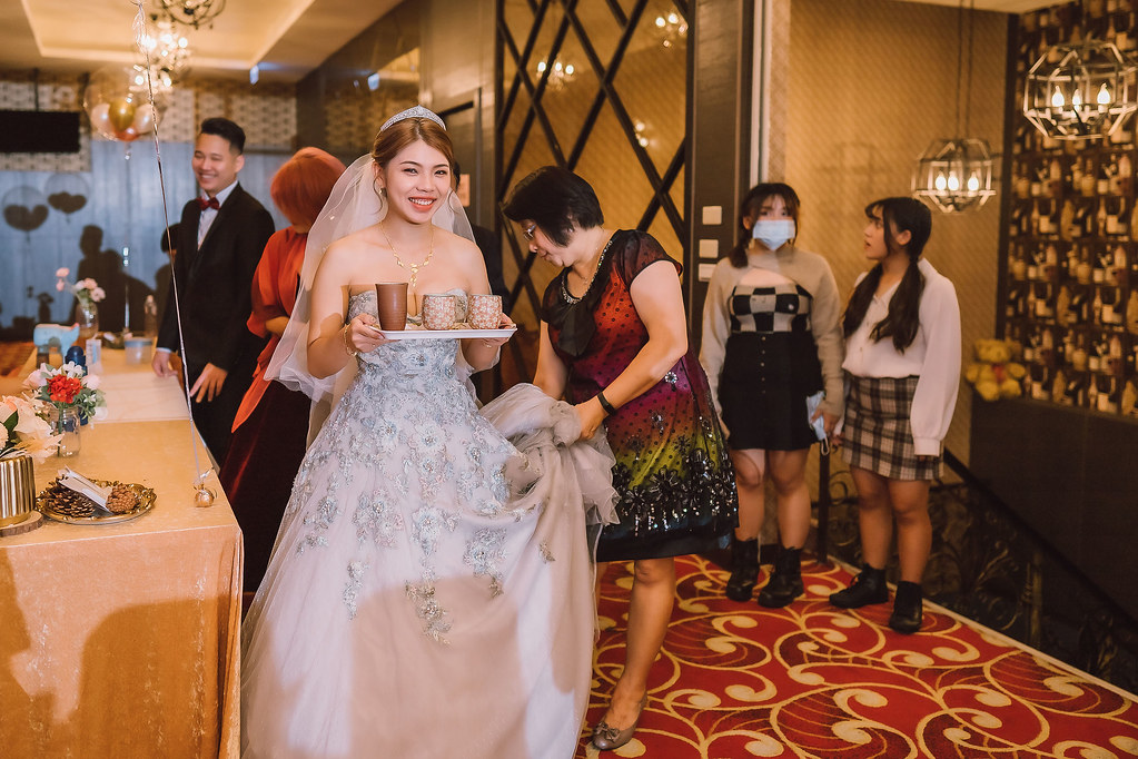 [婚禮攝影]薇欣博玄 午宴@台南新營觀天下宴會館-最專業的團隊完成每場完美婚禮紀錄，拍的不只好更要快! #婚攝推薦