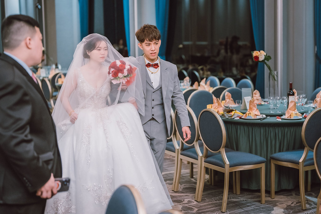 [婚禮攝影]國凍怡君 早儀午宴@新店豪鼎-最專業的團隊完成每場完美婚禮紀錄，拍的不只好更要快! #婚禮紀錄