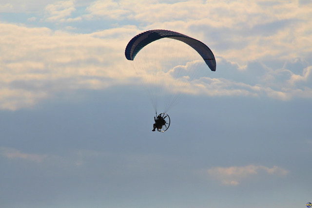 Powered parachute