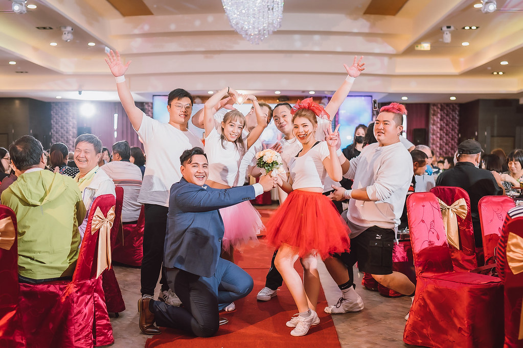 [婚禮攝影]薇欣博玄 午宴@台南新營觀天下宴會館-最專業的團隊完成每場完美婚禮紀錄，拍的不只好更要快! #婚禮攝影