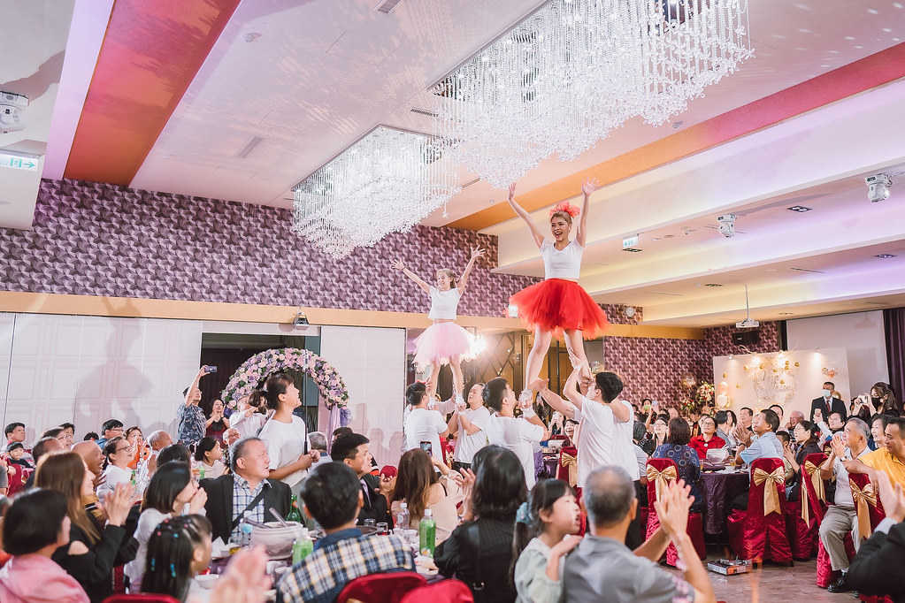 [婚禮攝影]薇欣博玄 午宴@台南新營觀天下宴會館-最專業的團隊完成每場完美婚禮紀錄，拍的不只好更要快! #婚禮拍立得