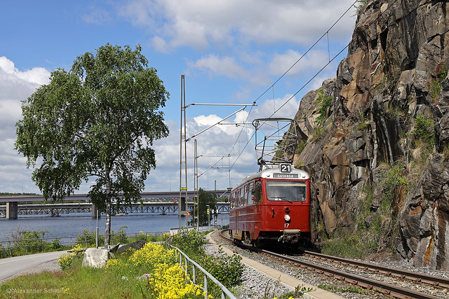 (S) Stockholm: ASEA A24B auf der Linie 21 in Richtung Gåshaga brygga nahe der Haltestelle Torsvik