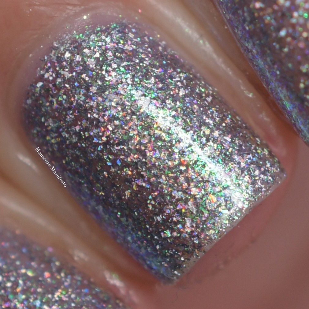 Bees Knees Lacquer An Act Of Love swatch