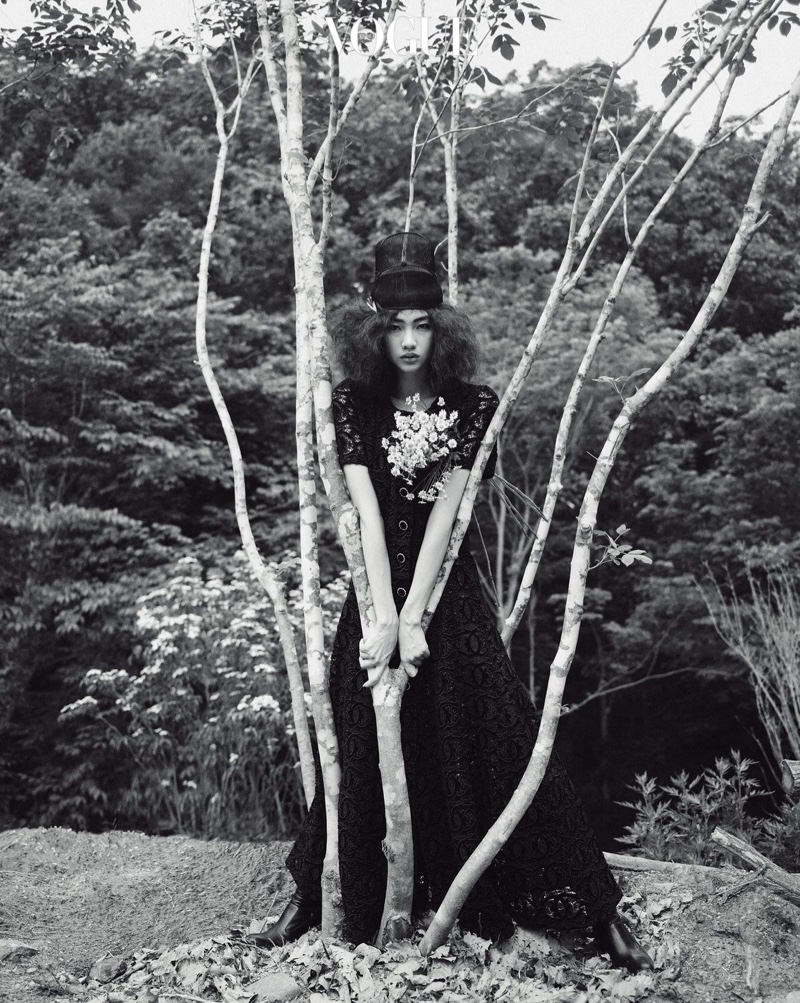 Hoyeon-Jung-Vogue-Korea-Cover-Photoshoot11