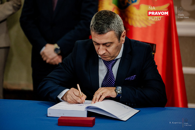 Potpisivanje Ugovora za izgradnju budućeg bulevara na dionici aerodrom Tivat - Jaz (29.03.2023.)