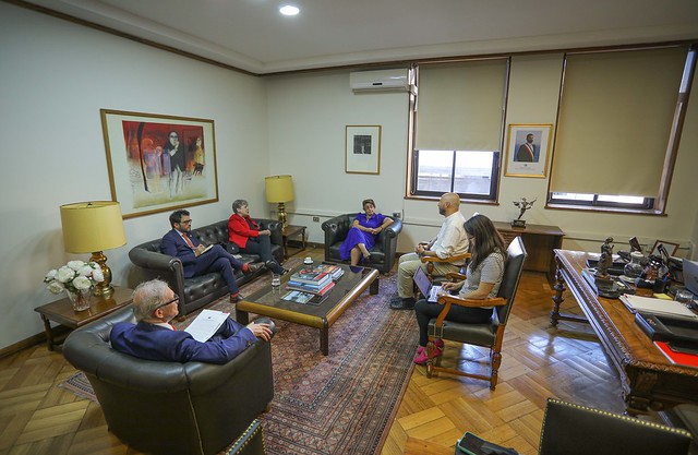 Ministra de Obras Públicas Jessica López se reúne con la Embajadora de México en Chile Alicia Bárcena