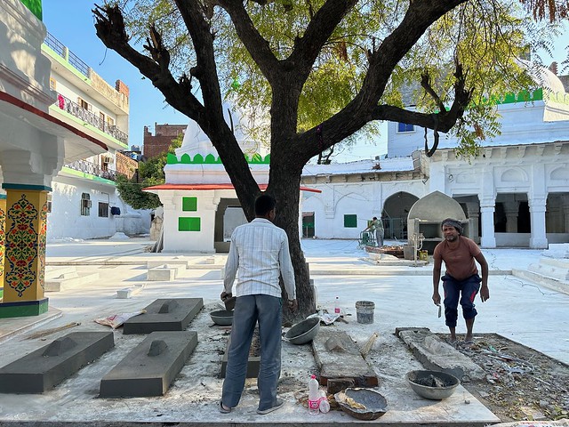 City Faith - Graves Facelift, Hazrat Chirag Dehli