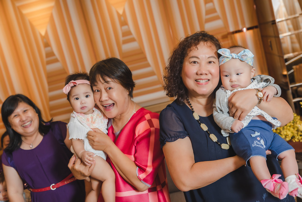 [親子寫真] 洪玉如 生日派對拍攝@迪司陽光攝影棚-最專業的團隊完成全家福照，拍出有溫度的照片! #孕婦寫真