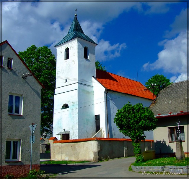 Červený Újezd u Miličína - Kostel sv. Matouše