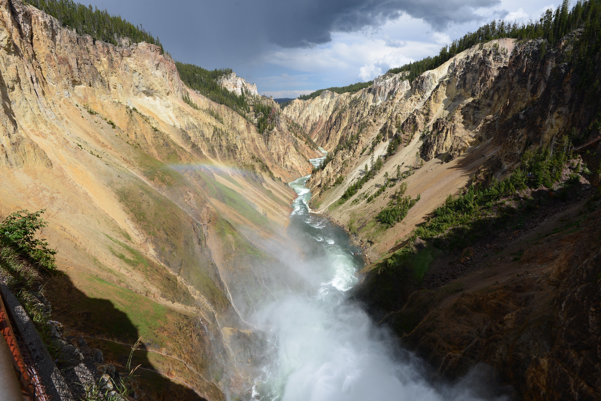 A mighty view in Yellowstone National Park