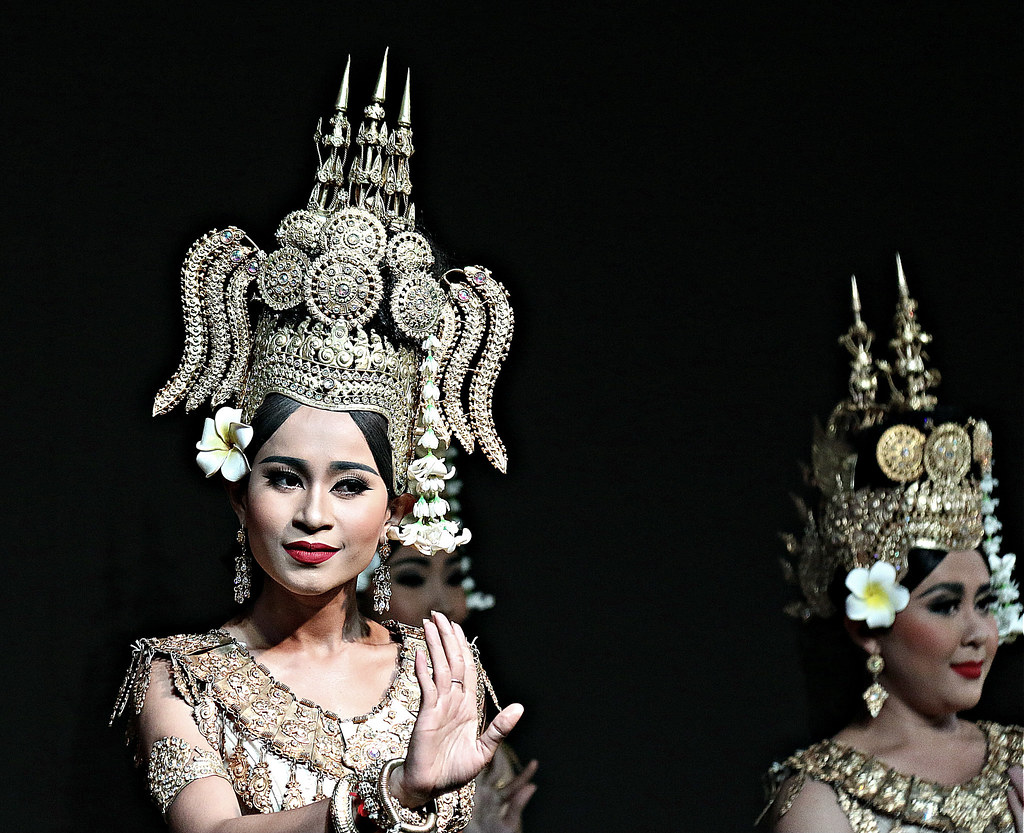 Khmer classical dancers