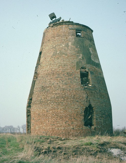 Houghton Conquest (Bedfordshire) tower mill in 1976