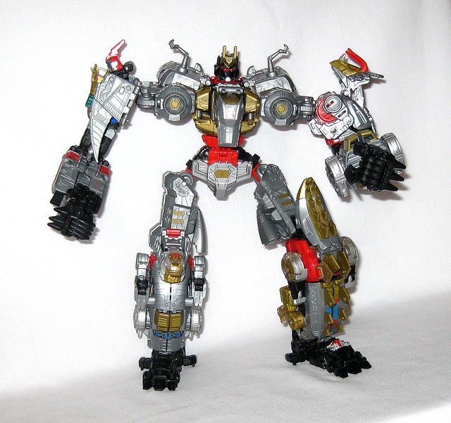 volcanicus dinobot combiner transformers generations power of the primes deluxe and voyager class 2017 2018 hasbro d
