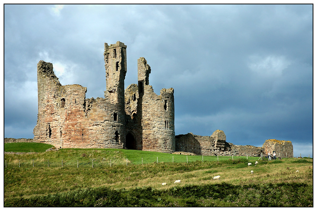 2008-0708 - Dunstanburgh Castle, Northumberland.