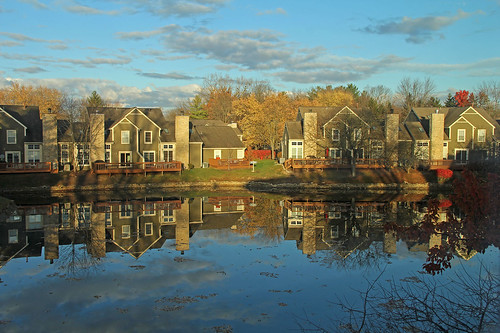 reflectionphotographs reflectionphotography condos indianapolis pond water cloudsandsky