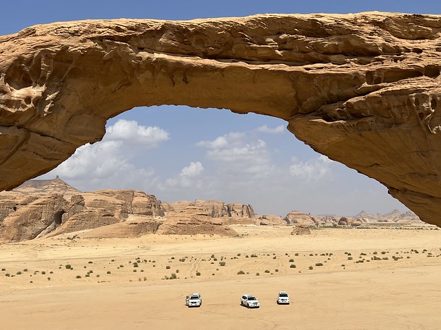 Arco de piedra en Arabia Saudí