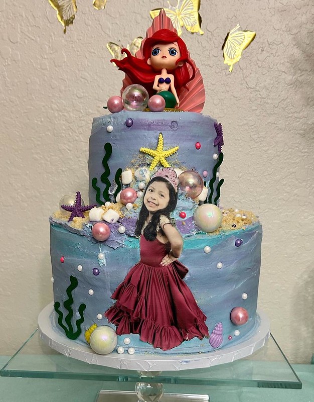 Cake by Jeshua's Cakes 