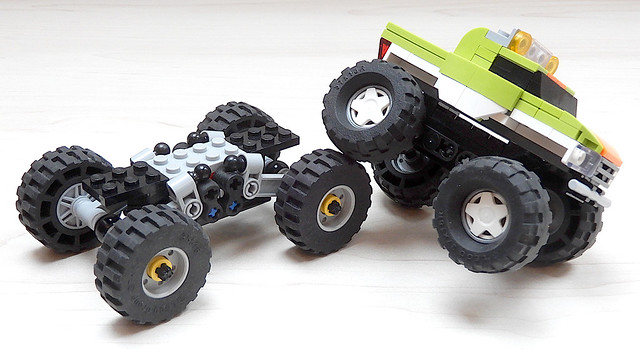 Modified Lego Creator 31101 Monster Truck with My Own Steering System/Plate (MOC - 4K)