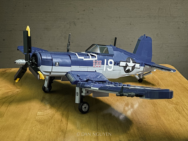 Vought F4U-1A Corsair (VF-17 